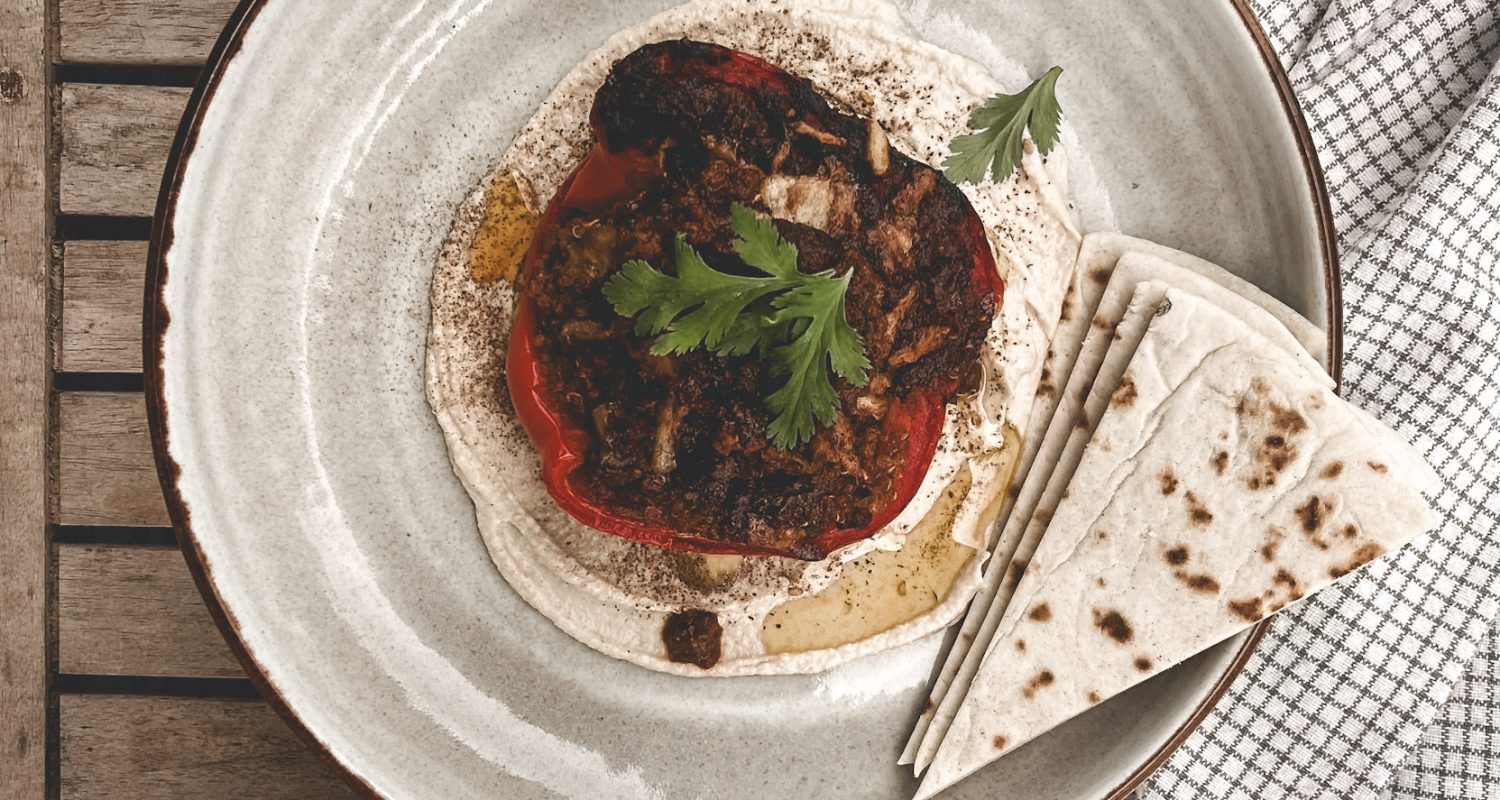 Gevulde paprika met humus